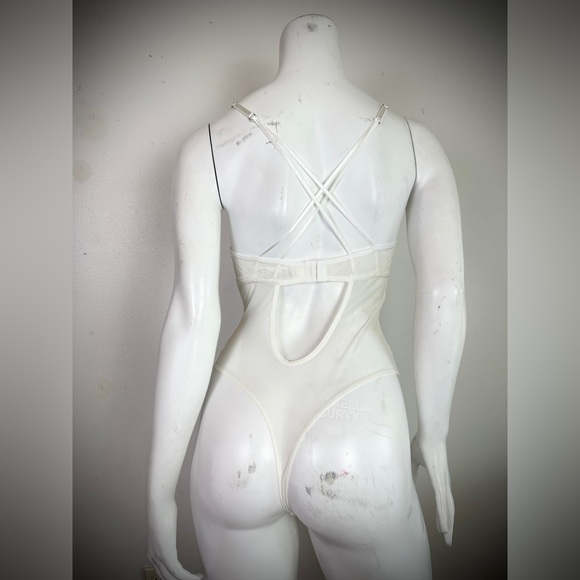 NWT hunkemöller Isabelle Bodysuit size Medium - Picture 10 of 16